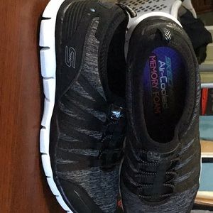 Sketchers Air Cooled Memory Foam.